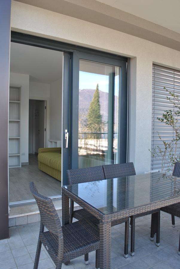 Baia Blu - Luxury Apartments With Pool Cremia Εξωτερικό φωτογραφία