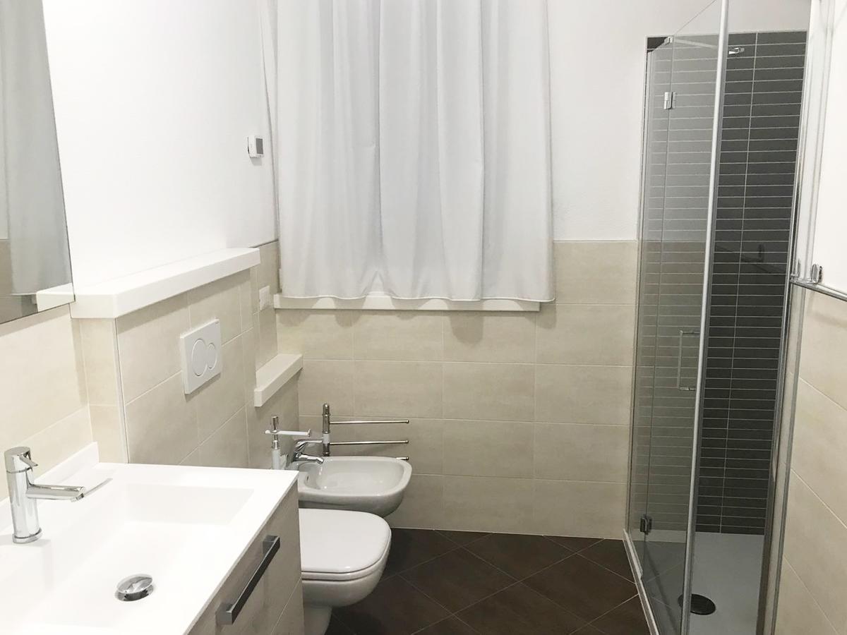 Baia Blu - Luxury Apartments With Pool Cremia Εξωτερικό φωτογραφία